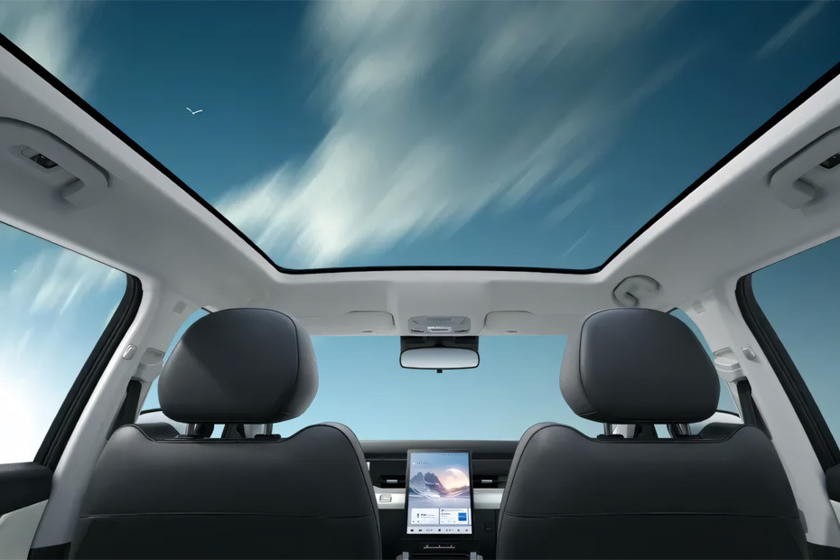 Jaecoo J5 Sunroof Moonroof in UAE
