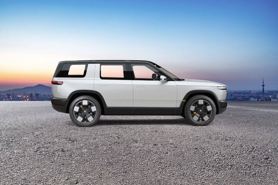 R2 Medium Angle Front View in UAE