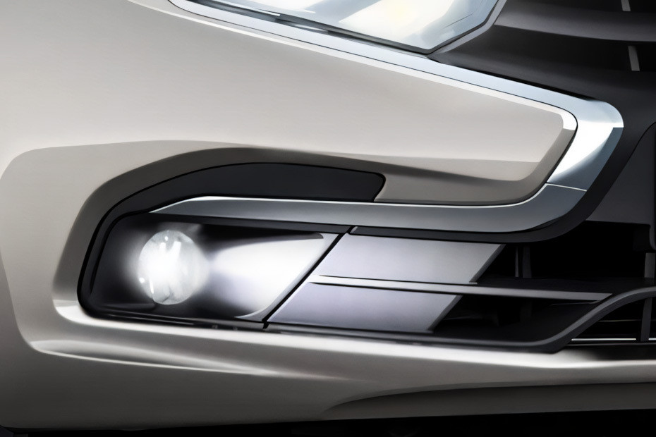 Granta Sedan Front Fog Lamp Granta Sedan Front Fog Lamp