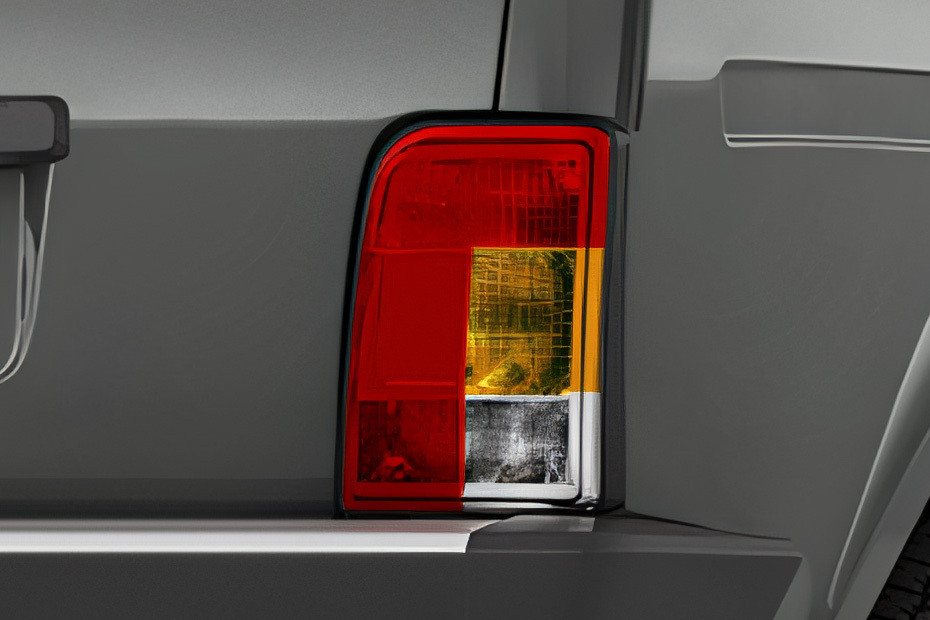 Niva Legend Tail light in UAE