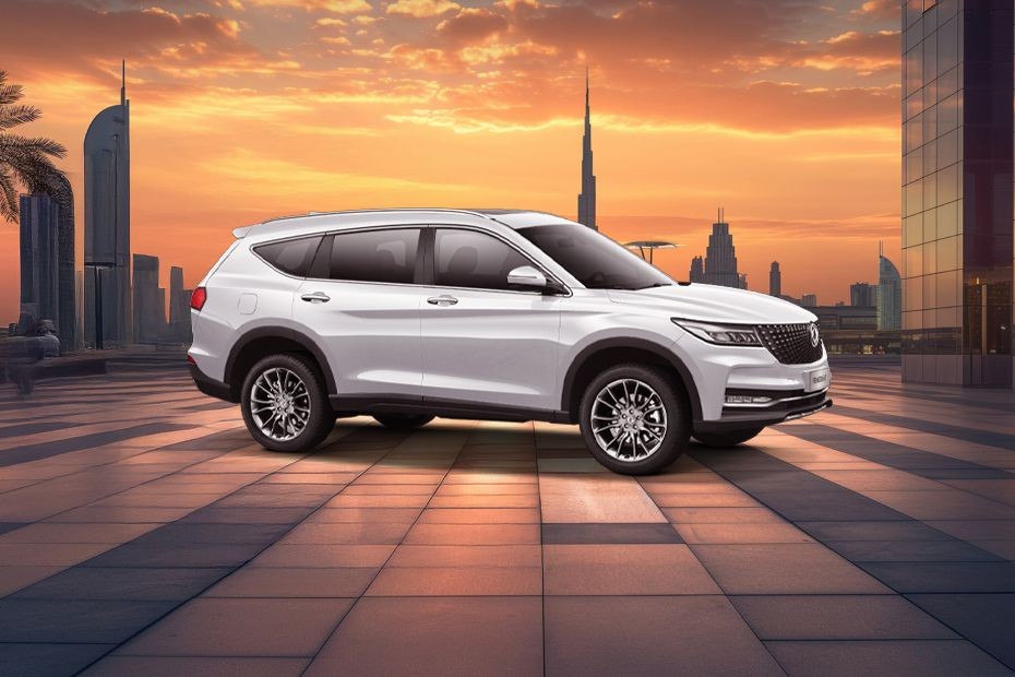 DFSK Fengon IX7 Front Cross Side View in UAE