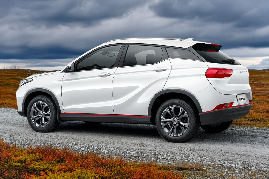 Rear Cross View of DFSK Fengon 500 in UAE