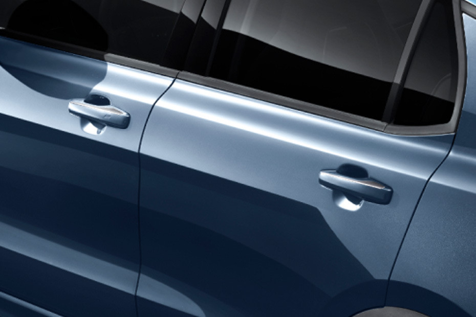 01 Door handle in UAE