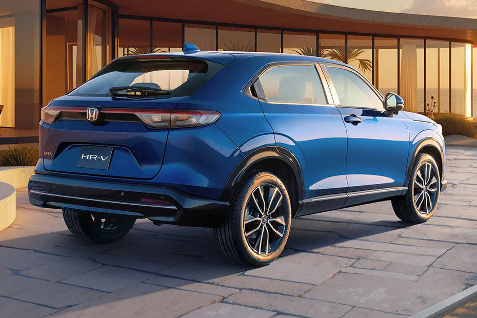 HR-V Rear angle view in UAE
