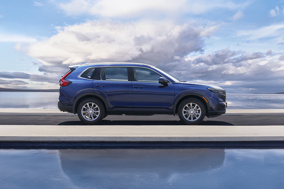 CR-V Medium Angle Front View CR-V Medium Angle Front View