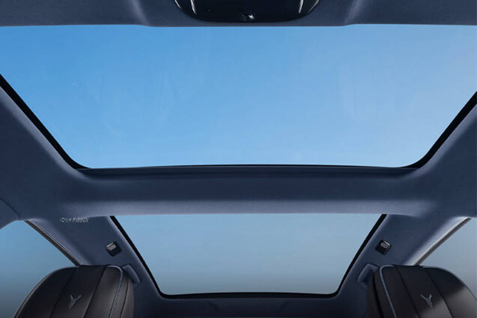 Voyah Passion Sunroof Moonroof Voyah Passion Sunroof Moonroof