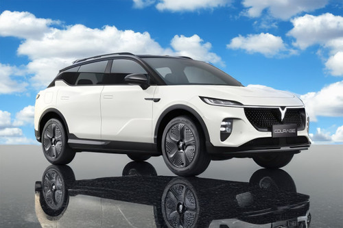 Voyah Courage Front Medium View