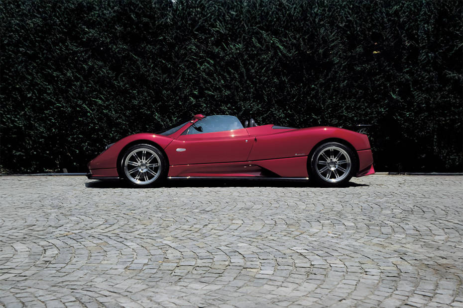 Zonda Side view Zonda Side view