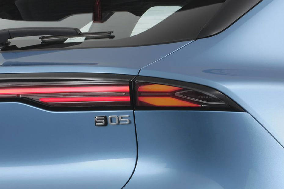 S05 Tail light S05 Tail light