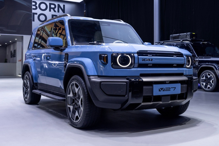 iCaur V27 Front Medium View