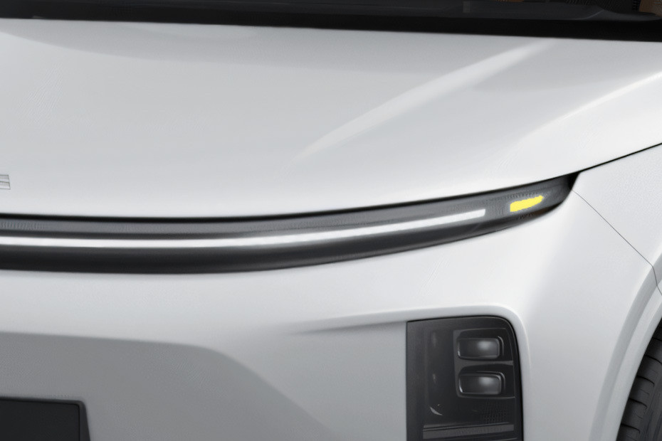L6 Headlight L6 Headlight