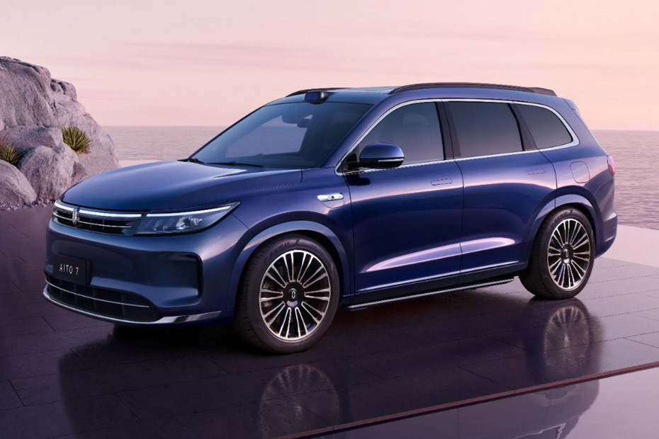 7 Front angle low view 7 Front angle low view