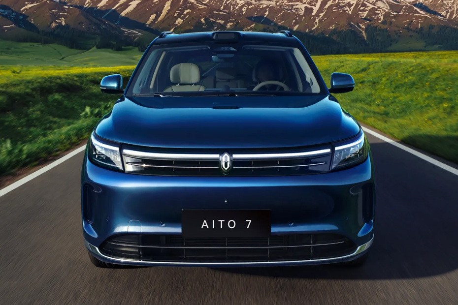 Full Front View of 7 Full Front View of 7