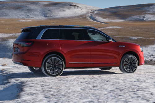 9 Rear Medium Side View