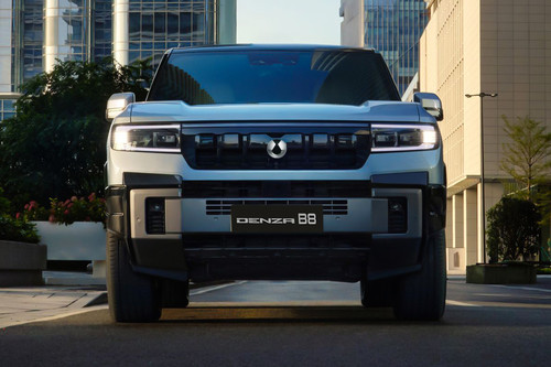 Full Front View of B8