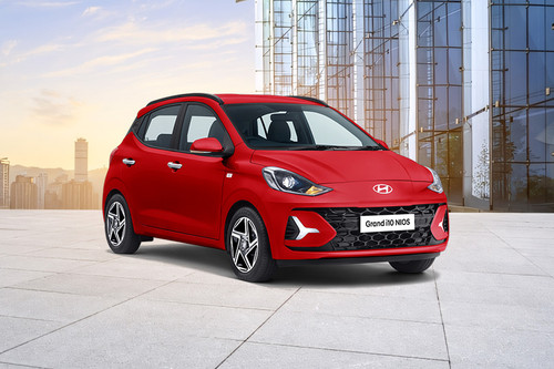 Hyundai Grand i10 Front Medium View