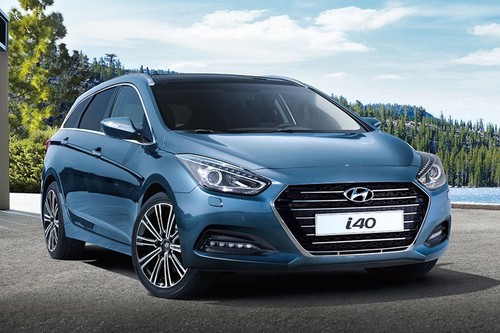 Hyundai i40 Front Medium View