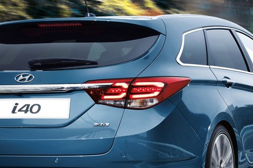 i40 Tail light