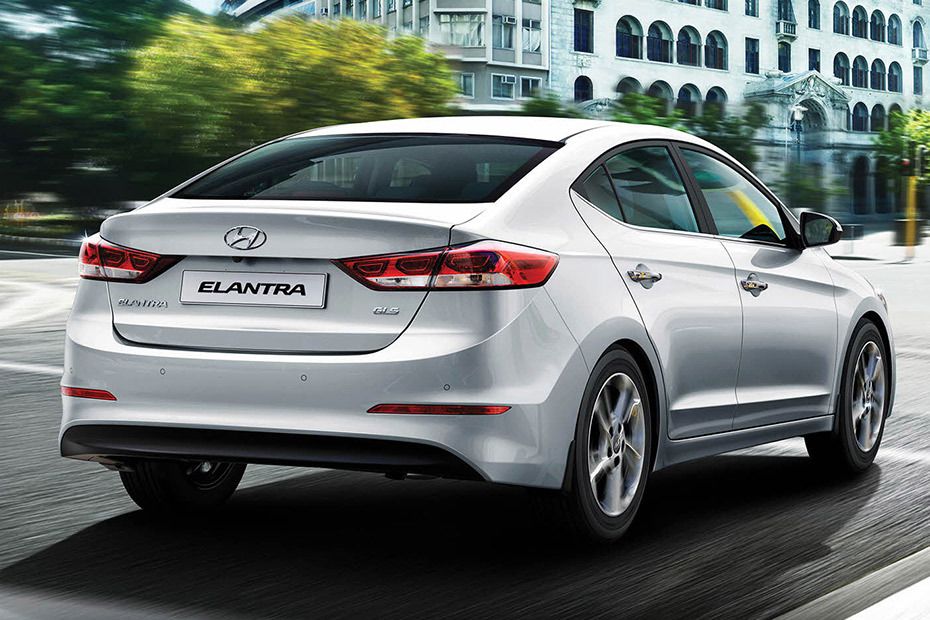 Hyundai Elantra Price in UAE - Images, Specs, Reviews & Compare