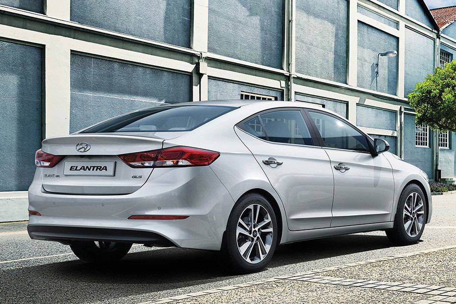 Hyundai Elantra 2024 Price in UAE Reviews, Specs & September Offers