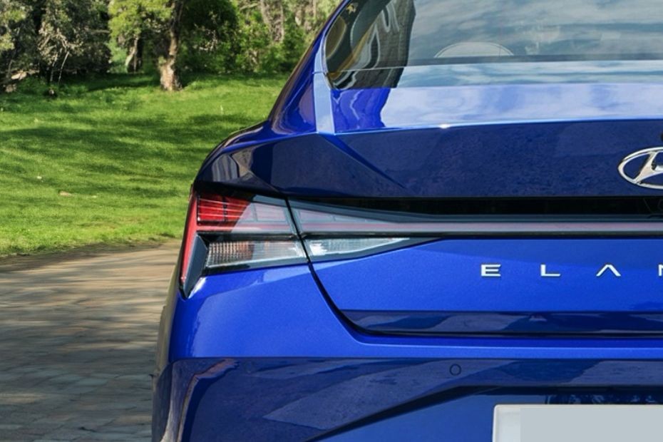 Elantra (2021-2024) Tail light in UAE