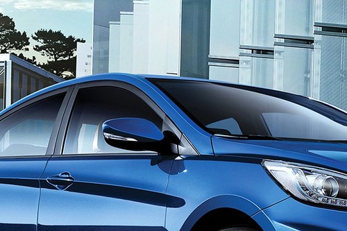 Hyundai Accent (2012-2021) Drivers Side Mirror Front Angle