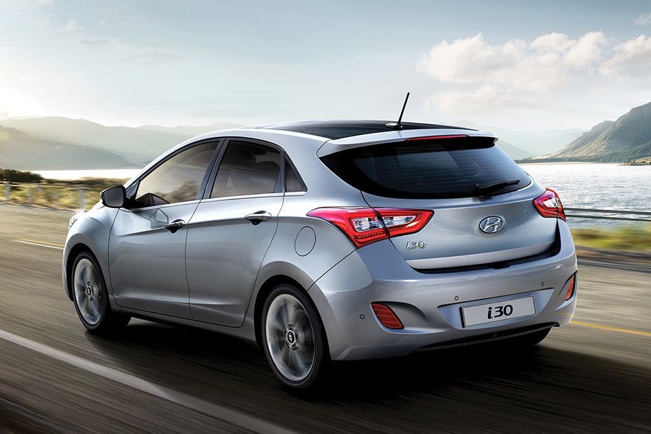 Rear Cross Side View of Hyundai i30 in UAE