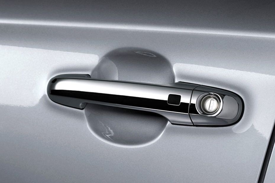 i20 5DR Door handle in UAE