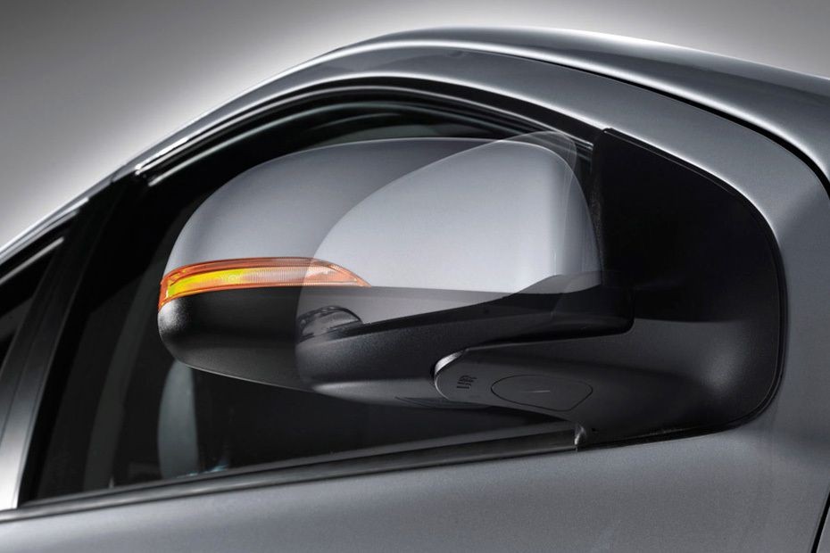Hyundai i20 5DR Drivers Side Mirror Front Angle in UAE