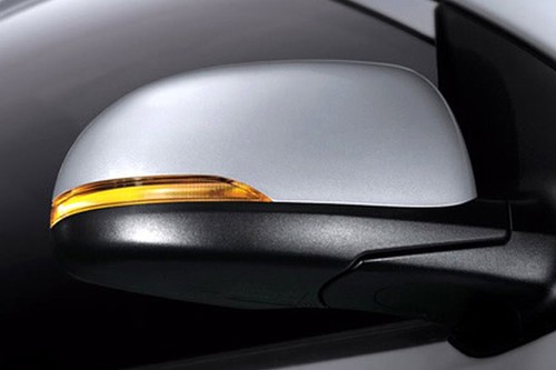 Hyundai i10 Drivers Side Mirror Front Angle