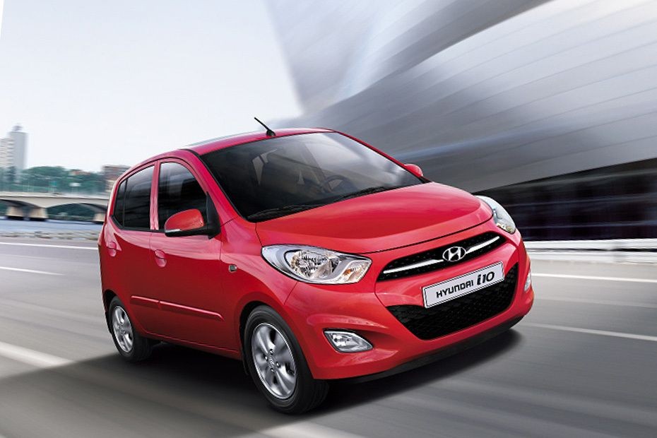 Hyundai i10 Front Medium View in UAE