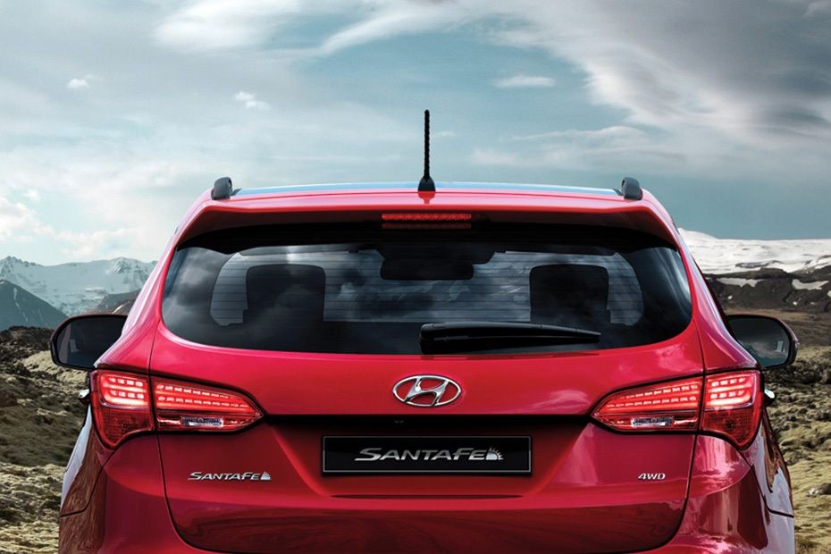 Santa Fe (2012-2021) Spoiler in UAE