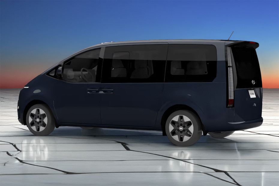 Rear Cross View of Hyundai Staria Rear Cross View of Hyundai Staria