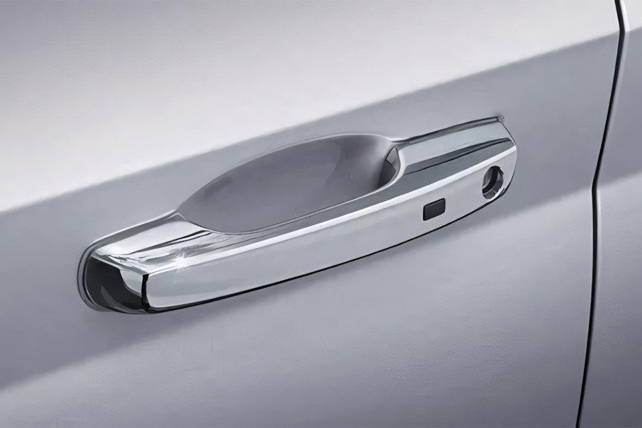 Venue Door handle in UAE