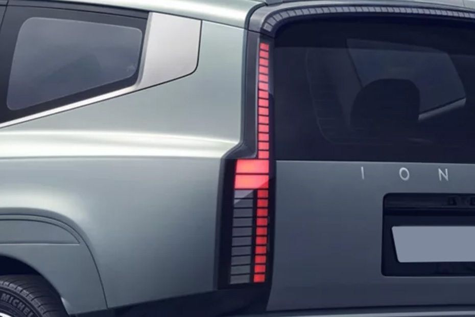 Ioniq 9 Tail light in UAE