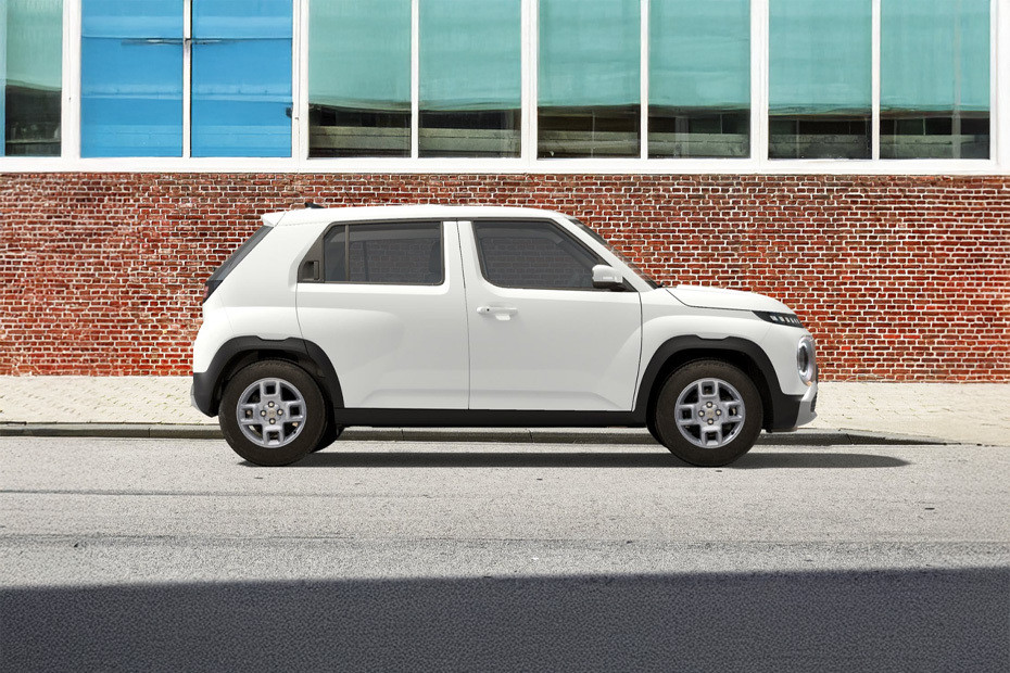 Inster Medium Angle Front View in UAE