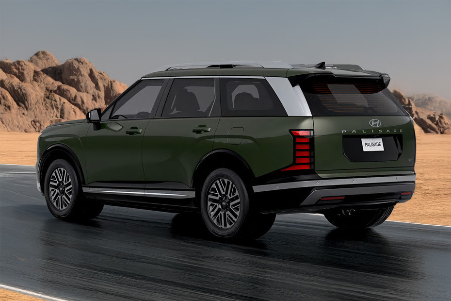 Rear Cross Side View of Hyundai Palisade in UAE