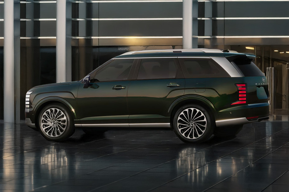 Rear Cross View of Hyundai Palisade Rear Cross View of Hyundai Palisade