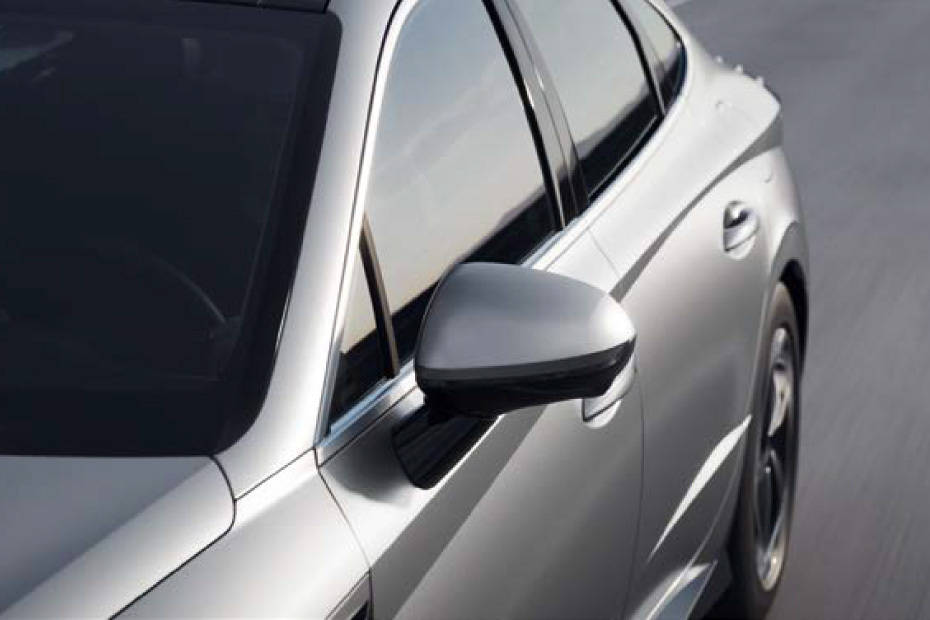 Hyundai Sonata Drivers Side Mirror Front Angle Hyundai Sonata Drivers Side Mirror Front Angle