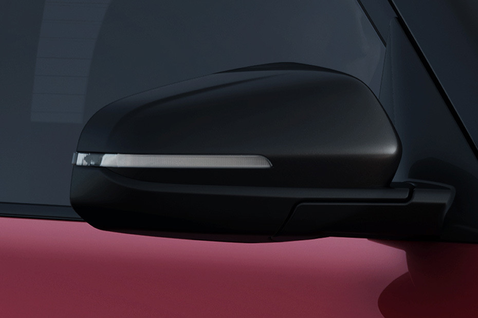 Hyundai Creta Drivers Side Mirror Front Angle in UAE