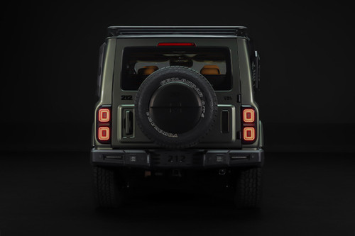 Full Rear View of 212 T01