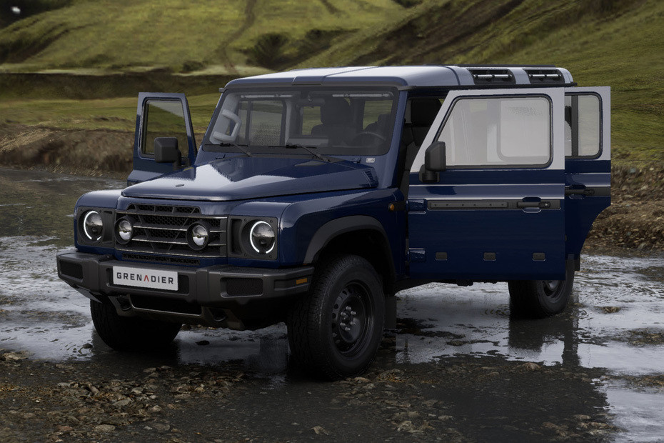 Grenadier Station Wagon All Door Open in UAE