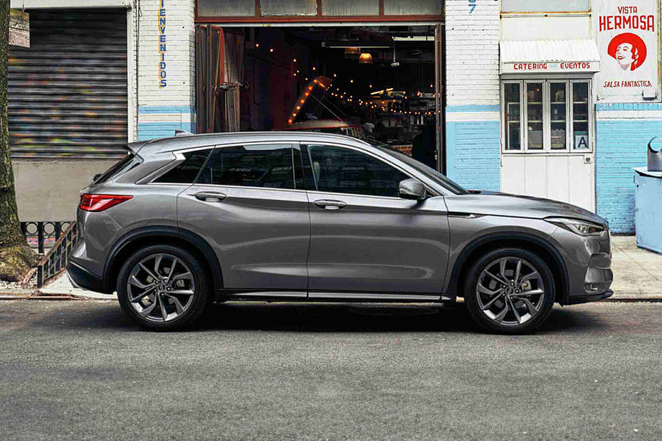 Infiniti QX50 Drivers Sideview Infiniti QX50 Drivers Sideview