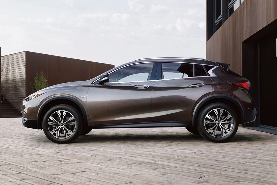 QX30 Side view in UAE