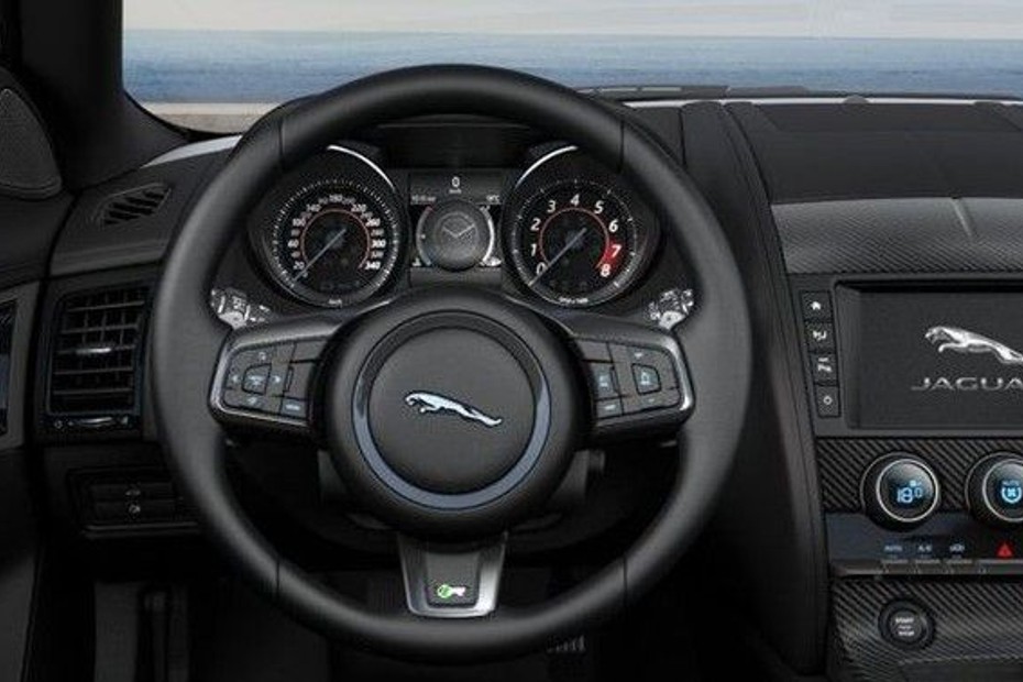 F-Type R AWD Convertible Wheel in UAE