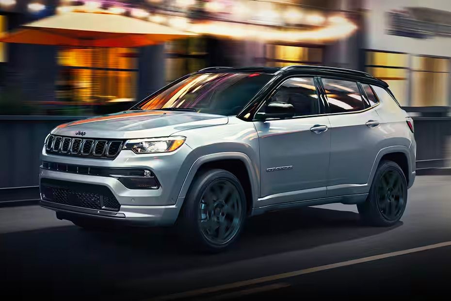 Jeep Compass Front Side View in UAE
