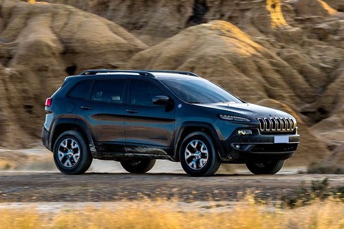 Jeep Cherokee (2022-2023) Front Cross Side View