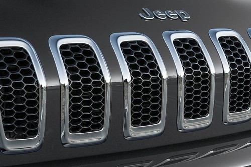 Cherokee (2022-2023) Grille View