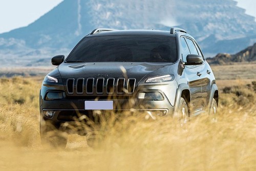 Cherokee (2022-2023) Tilted Front View