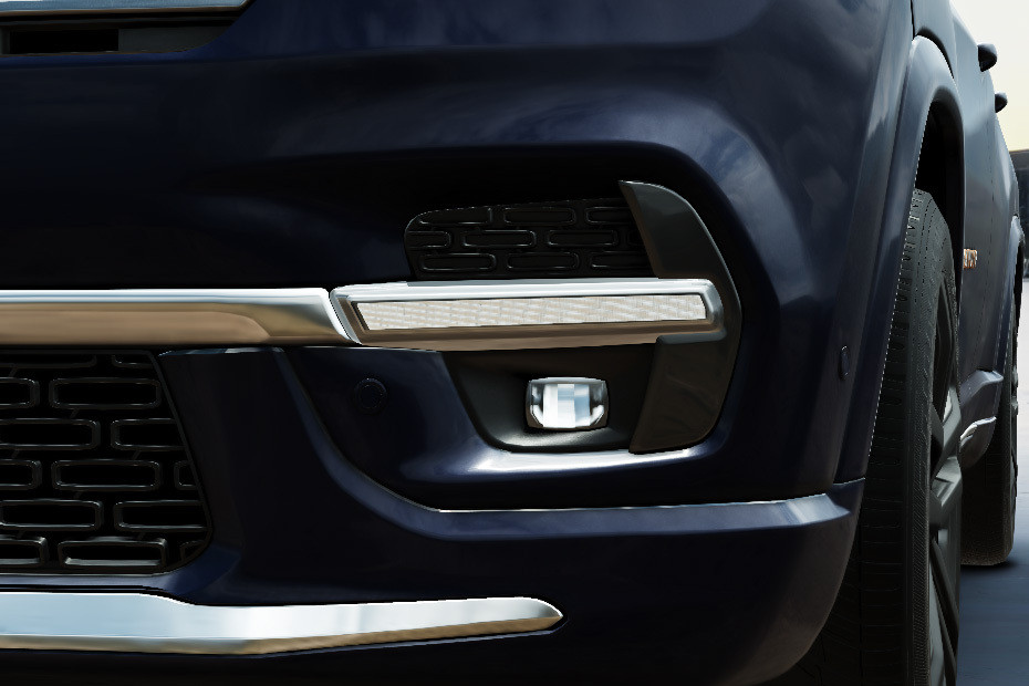 Commander Front Fog Lamp in UAE